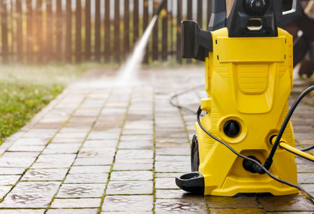 Best Vinyl Siding Pressure Washing in Lewiston, MN